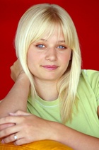 Carly Schroeder : carly-schroeder-1405701699.jpg