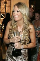 Carrie Underwood : carrie_underwood_1207768773.jpg