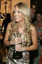 Carrie Underwood : carrie_underwood_1207768773.jpg