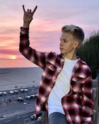 Carson Lueders : carson-lueders-1513670010.jpg