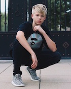 Carson Lueders : carson-lueders-1516412654.jpg