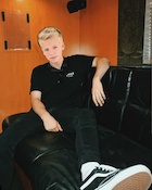 Carson Lueders : carson-lueders-1518639683.jpg