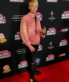 Carson Lueders : carson-lueders-1529707304.jpg