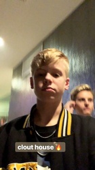 Carson Lueders : carson-lueders-1540903915.jpg