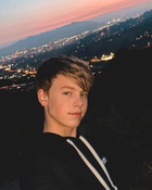 Carson Lueders : carson-lueders-1556564444.jpg