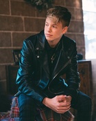 Carson Lueders : carson-lueders-1573246899.jpg