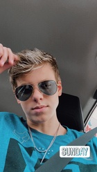 Carson Lueders : carson-lueders-1600045364.jpg