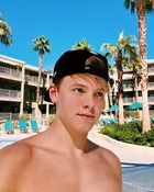 Carson Lueders : carson-lueders-1604354557.jpg