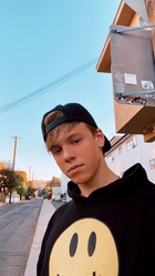 Carson Lueders : carson-lueders-1605413845.jpg