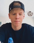 Carson Lueders : carson-lueders-1605475686.jpg