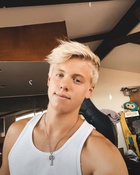 Carson Lueders : carson-lueders-1619892520.jpg