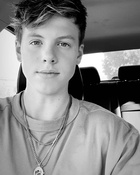 Carson Lueders : carson-lueders-1627334289.jpg