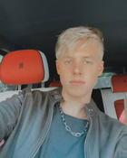 Carson Lueders : carson-lueders-1656275786.jpg