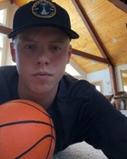 Carson Lueders : carson-lueders-1659941087.jpg