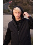 Carson Lueders : carson-lueders-1668807190.jpg