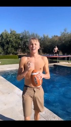 Carson Lueders : carson-lueders-1707330948.jpg