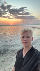 Carson Lueders : carson-lueders-1714492056.jpg