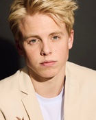 Carson Lueders : carson-lueders-1737839141.jpg