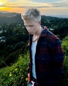 Carson Lueders : carson-lueders-1739406958.jpg