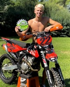 Carson Lueders : carson-lueders-1739743566.jpg