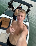 Carson Lueders in General Pictures, Uploaded by: bluefox4000