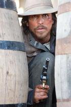 Christian Bale : cbale_1245965504.jpg