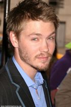 Chad Michael Murray : normal_may05hq005.jpg