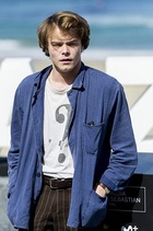 Charlie Heaton : charlie-heaton-1545400225.jpg