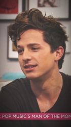 Charlie Puth : charlie-puth-1545192722.jpg