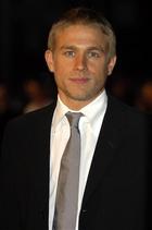 Charlie Hunnam : charlie-hunnam-1329490966.jpg