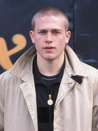 Charlie Hunnam : charlie-hunnam-1329758577.jpg