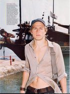 Charlie Hunnam : charlie-hunnam-1333649509.jpg