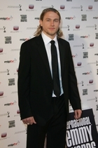 Charlie Hunnam : charlie-hunnam-1333759724.jpg