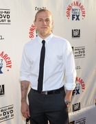 Charlie Hunnam : charlie-hunnam-1334869054.jpg