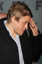 Charlie Hunnam : charlie-hunnam-1335280176.jpg