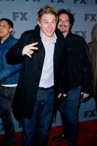 Charlie Hunnam : charlie-hunnam-1340045571.jpg