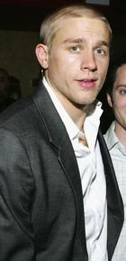 Charlie Hunnam : charlie_hunnam_1198014849.jpg