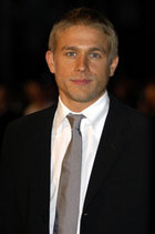 Charlie Hunnam : charlie_hunnam_1214548253.jpg