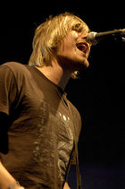 Charlie Simpson : charliesimpson_1217515200.jpg