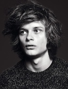 Charlie Tahan : charlie-tahan-1516850051.jpg