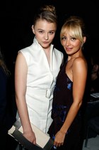 Chlo Grace Moretz : chlo-grace-moretz-1336026159.jpg