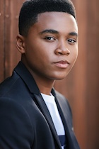 Chosen Jacobs : chosen-jacobs-1510723293.jpg