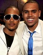 Chris Brown : TI4U_u1268544856.jpg