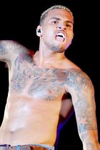 Chris Brown : chris-brown-1324222255.jpg