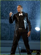 Chris Brown : chris_brown_1214411539.jpg