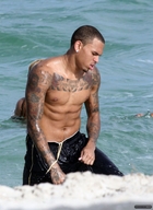 Chris Brown : chris_brown_1290300750.jpg