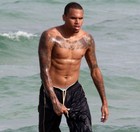 Chris Brown : chris_brown_1294589393.jpg