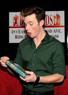 Chris Colfer : chris-colfer-1343569177.jpg