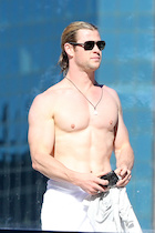 Chris Hemsworth : chris-hemsworth-1515788194.jpg