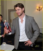 Chris Hemsworth : chrishemsworth_1304645950.jpg